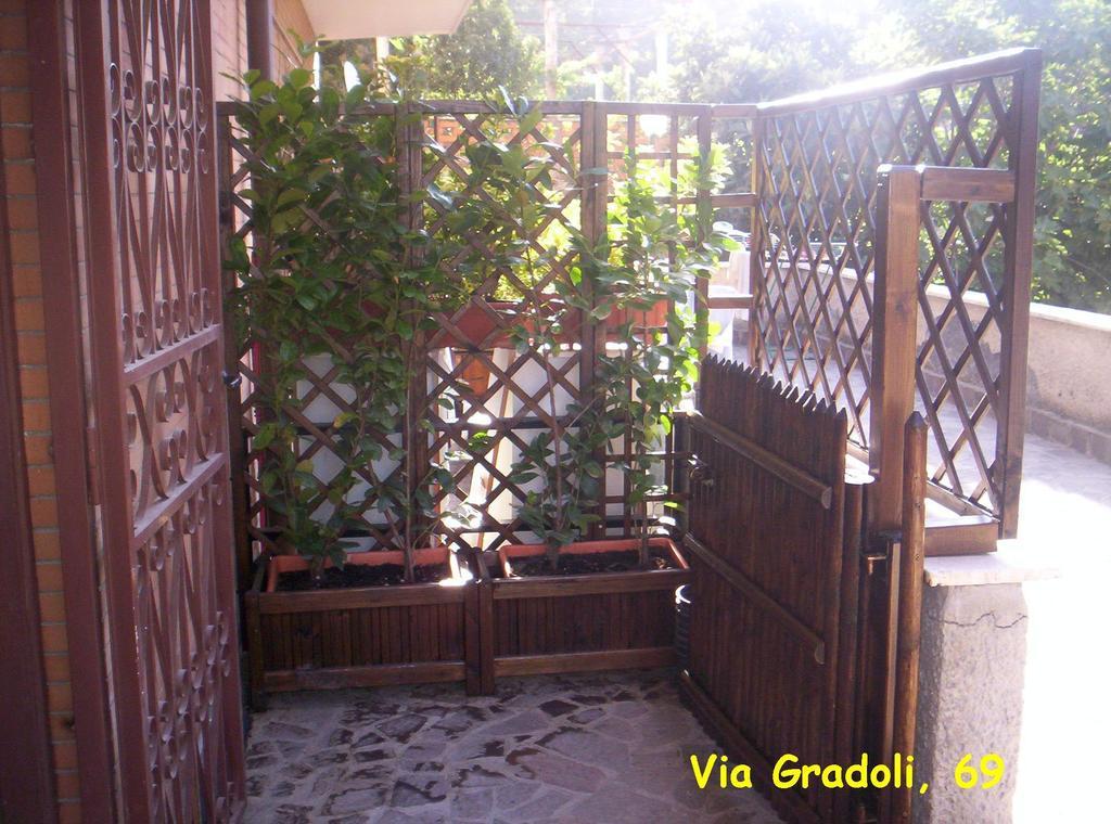 Via Gradoli Apartment Rome